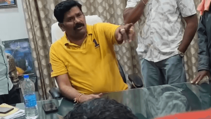 ಕಾರಟಗಿ: ಪಟ್ಟಣದಲ್ಲಿನ ಸಚಿವ ಕಚೇರಿಯಲ್ಲಿ ವ್ಯಕ್ತಿಯೊಬ್ಬನ ಮೇಲೆ ಶಿವರಾಜ ತಂಗಡಗಿ ಹರಿಹಾಯ್ದ ಘಟನೆಯ ವಿಡಿಯೋ ವೈರಲ್