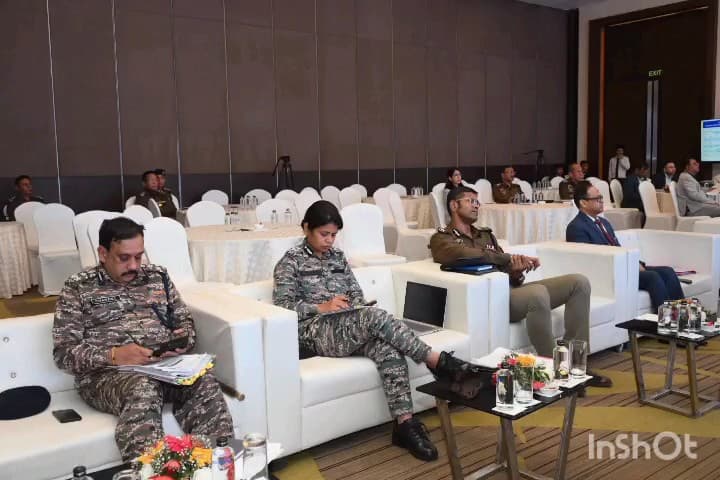 দিছপুৰ: অসমৰ মুখ্য নিৰ্বাচনী বিষয়া, ৰাজ্যিক আৰক্ষী ন’ডেল বিষয়া, সশস্ত্ৰ আৰক্ষী বাহিনীৰ ন’ডেল বিষয়াৰ সৈতে নিৰ্বাচন আয়োগৰ বৈঠক