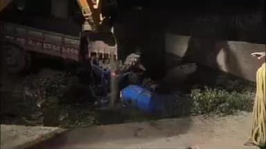 कोईलवर: बीरमपुर कायमनगर रोड पर वास्तु विहार के समीप ट्रैक्टर पलटा, मौके पर चालक की दर्दनाक मौत