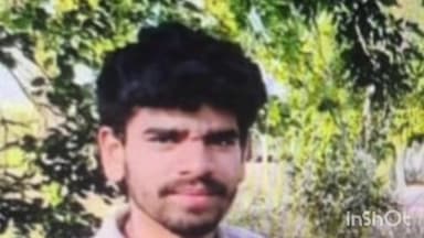 सिकंंदराबाद: सिकंदराबाद थाना क्षेत्र के गेसुपुर गांव के पास बोर्ड परीक्षा देकर लौट रहे छात्र की हुई दर्दनाक मौत