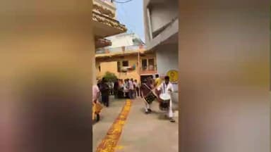 कसरावद: ग्राम निमरानी के मनकामनेश्वर महादेव मंदिर के भव्य नवनिर्माण की शुरुआत वैदिक मंत्रों से