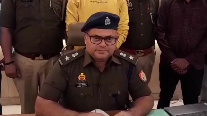 सगड़ी: कंधरापुर थाना की पुलिस को जीएसटी चोरी के मामले में मिली बड़ी सफलता, जानकारी दी पुलिस अधीक्षक यातायात विवेक त्रिपाठी ने