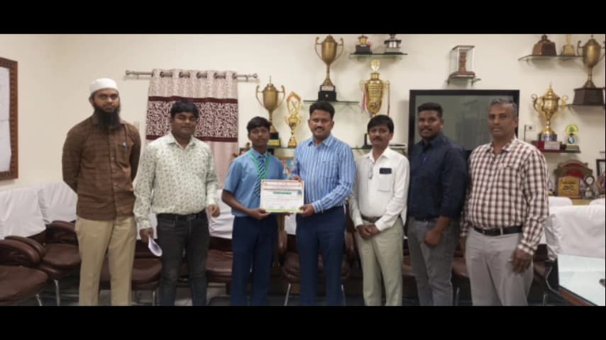 రామగుండం: సబ్ జూనియర్ షూటింగ్ బాల్ క్రీడా పోటీల్లో జాతీయ స్థాయికి ఎంపికైన సింగరేణి స్కూల్ విద్యార్థి., అభినందించిన సింగరేణి జిఎం