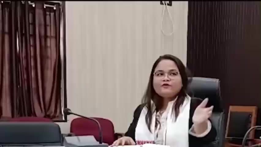 বোকাখাত: বোকাখাত সমজিলাৰ তথ্য আৰু জনসংযোগ বিষয়া হিচাপে যোগদান ড° বৰ্নালী দত্তৰ, বোকাখাতত সাংবাদিকৰে মত-বিনিময়