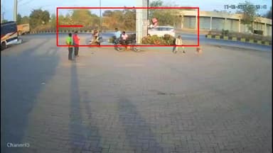 पलारी: पलारी के पेट्रोल पंप के पास हुए सड़क हादसे का CCTV फुटेज आया सामने, परिजन ने कार चालक के खिलाफ पलारी में FIR दर्ज की
