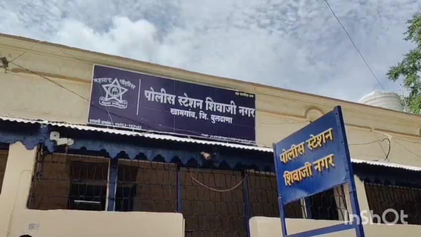 खामगाव: खामगावात वैयक्तिक वादातून दगडफेक एका व्यक्तीविरुद्ध गुन्हा दाखल