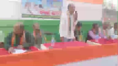 শীতলকুচি: ছোট শালবাড়ী জমির উদ্দিন উচ্চ বিদ্যালয়ের মাঠে ছোট শালবাড়ি আইএনটিইউসি-র কর্মীসভা অনুষ্ঠিত হল