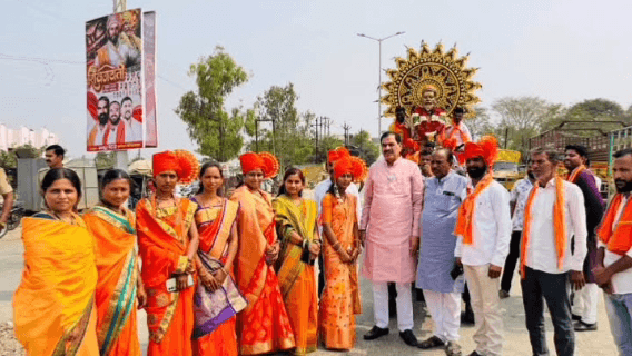 कळमनूरी: शहरात येथे ढोल ताशाच्या गजरात जयंती साजरा