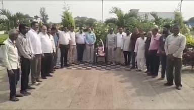 पानसेमल: पानसेमल ब्लॉक कांग्रेस कमेटी ने ब्रजधाम कॉलोनी में छत्रपति शिवाजी महाराज की जयंती पर किया माल्यार्पण