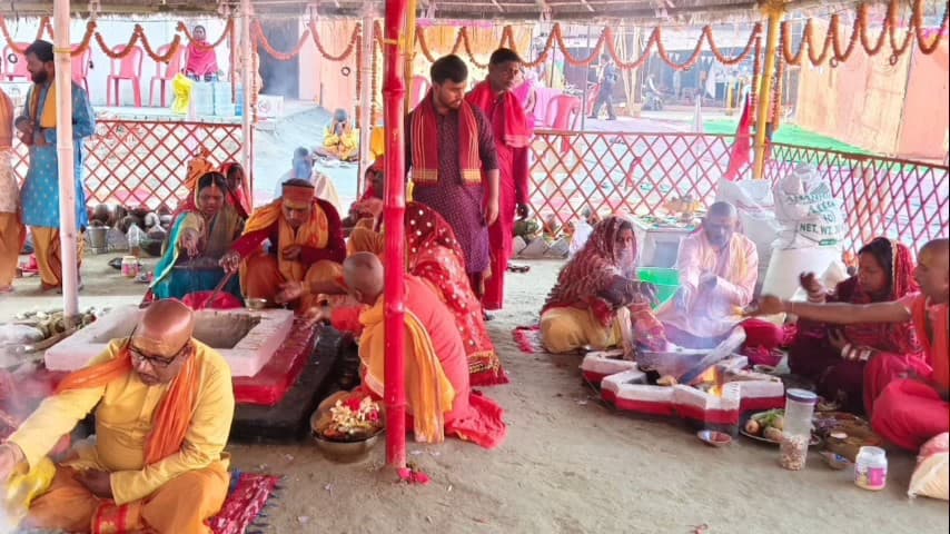 सेन्हा: सेन्हा प्रखंड के नवनिर्मित दुर्गा मंदिर में शतचंडी महायज्ञ शुरू, 27 फरवरी तक होंगे धार्मिक अनुष्ठान