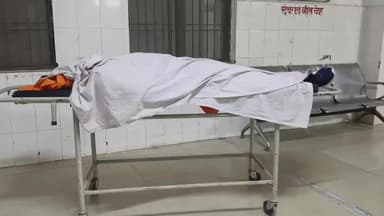 चकिया: अंबर डहिया में भीषण सड़क हादसे में तिलक के अगले दिन युवक की मौत, दो बहनें गंभीर घायल, ट्रामा सेंटर रेफर