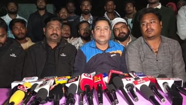 ଉମରକୋଟ: ଉମରକୋଟରେ ମିଳିତ ଯୁବକ ସଂଘର ସାମ୍ବାଦିକ ସମ୍ମିଳନୀ,
ଉମରକୋଟର ହକ୍ ପାଇଁ ତୀବ୍ର ଆନ୍ଦୋଳନ ହେବ,
ମତଦେଲେ ଯୁବକ ସଙ୍ଘ ସଦସ୍ୟ ଚନ୍ଦନ ବେହେରା