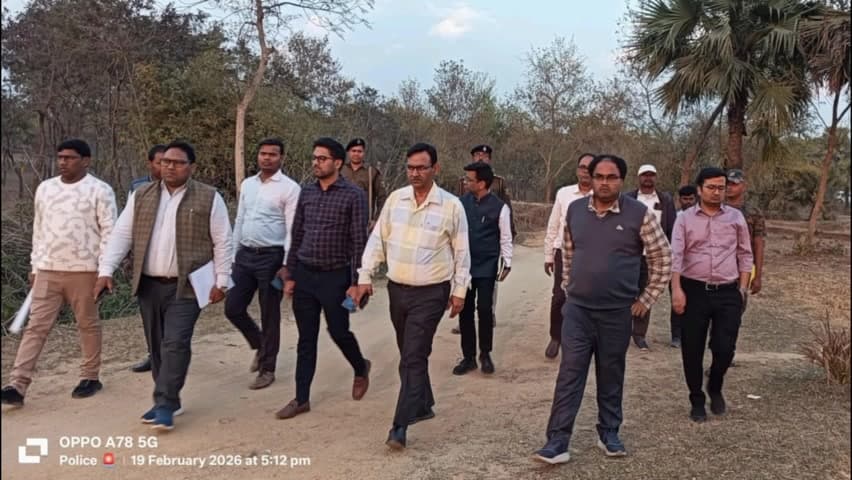 डोभी: अमृतसर-कोलकाता कॉरिडोर: डोभी में श्याम स्टील प्लांट के लिए प्रस्तावित 500 एकड़ भूमि का निरीक्षण
