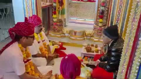 सोजत: आज दिन सांडिया गांव मे ब्रह्मपुरी ठाकुर जी मंदिर का जीर्णोद्धार व पेन्टिंग का कार्य करवाकर श्री हिरालाल जी घनश्याम जी