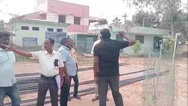 திருவெண்ணைநல்லூர்: திருவெண்ணெய்நல்லூர் ஊராட்சி ஒன்றிய நடுநிலைப் பள்ளியில் 2026 சட்டமன்ற தேர்தலையொட்டி சப் கலெக்டர் ஆனந்த் சிங் வாக்குச்சாவடி மையங்களை திடீர் ஆய்வு