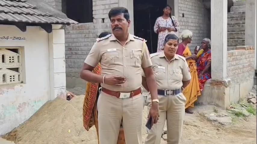 திருவெண்ணைநல்லூர்: சித்தலிங்கமடம் கிராமத்தில் 
தாய்-தந்தை இறந்துவிட்டதால்
ஆதரவின்றி தவிக்கும் அண்ணன்-தங்கைக்கு உதவிய காவல் ஆய்வாளர்,