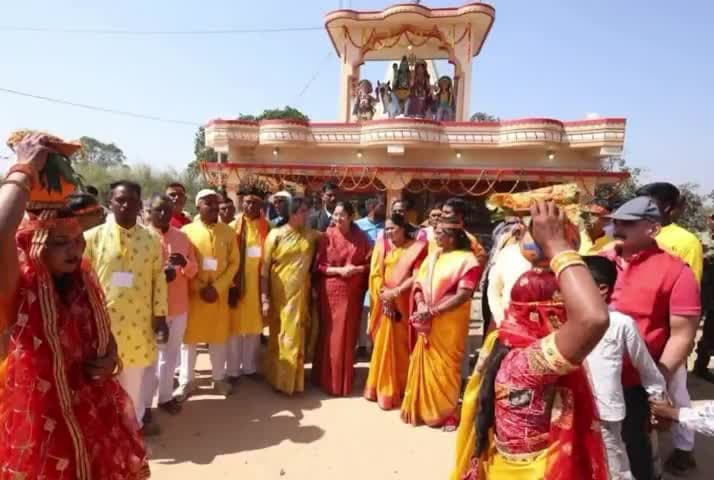 सरिया: सरिया प्रखंड के रेहाटांड में कलशयात्रा के साथ श्री हनुमंत प्राण-प्रतिष्ठा महायज्ञ का शुभारंभ!