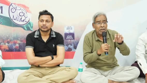 ডায়মন্ডহারবার ২: নুরপুর অঞ্চলের সকল নেতৃত্বদের নিয়ে সাংগঠনিক আলোচনা সভায় উপস্থিত ডায়মন্ডহারবার বিধানসভার বিধায়ক