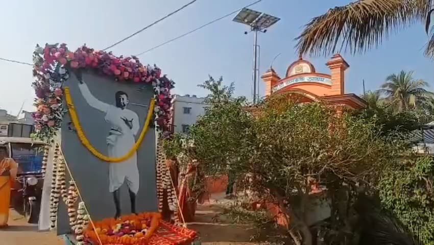 ভাতার: ভাতার বাজারে ধর্মীয় রীতি মেনে শ্রী শ্রী রামকৃষ্ণদেবের জন্মতিথি পালন করা হলো