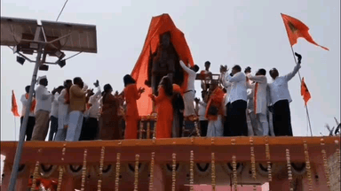 कन्नड: शिवजयंतीनिमित्त छत्रपती शिवाजी महाराज यांच्या अश्वारूढ पुतळ्याचे भव्य अनावरण; ढोल-ताशांच्या गजरात परिसर शिवमय!