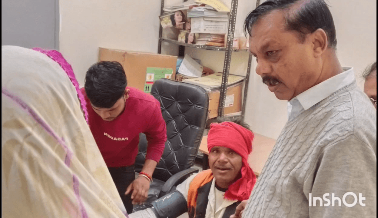 आरोन: एसडीएम ने किया सामुदायिक स्वास्थ्य केंद्र आरोन का औचक निरीक्षण, स्वास्थ्य सेवाओं में सुधार के दिए आदेश