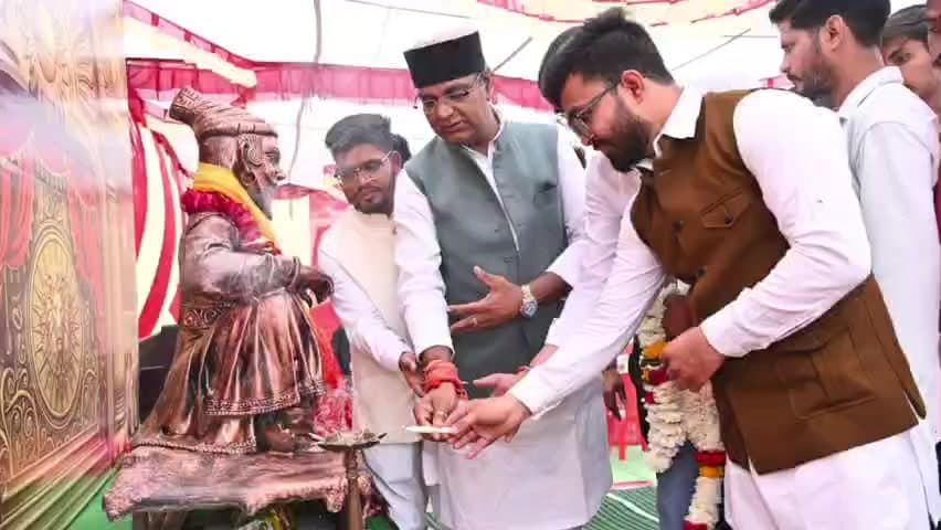 बैरसिया: छत्रपति शिवाजी महाराज की जयंती पर नानके पेट्रोल पंप से भव्य शोभायात्रा का आयोजन