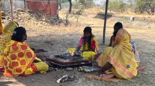 गोबिंदपुर राजनगर: राजनगर प्रखंड के मगरकेला में पांच कुंडीय गायत्री महायज्ञ का आयोजन