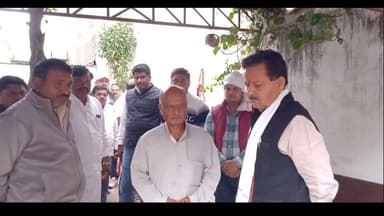 बेगमगंज: बेगमगंज में पूर्व मंत्री रामपाल सिंह ने स्व. अधिवक्ता किशोरी लाल चौरसिया को श्रद्धांजलि दी