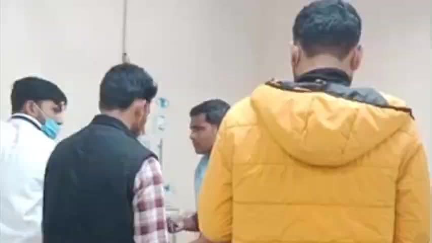 चूरू: चूरू में बोर्ड परीक्षा देकर लौट रहा छात्र सड़क हादसे का शिकार, टक्कर में एक विवाहिता भी गंभीर घायल हुई