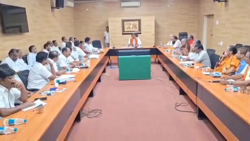 పాణ్యం: శ్రీశైలంలో అధికారుల సమీక్ష సమావేశం ఉగాది మహోత్సవాలకు అన్ని ఏర్పాట్లు ముందస్తుగా చేయాలి