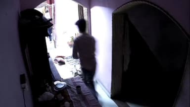 गदरपुर: दिनेशपुर में बुजुर्ग महिला से घर में घुसकर मारपीट कर हत्या के मामले में CCTV वीडियो सामने आया, सोशल मीडिया पर वायरल