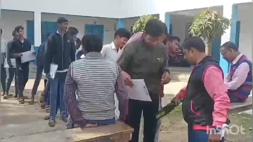 ময়ূরেশ্বর ২: করা নিরাপত্তার মধ্য দিয়ে উচ্চ মাধ্যমিক পরীক্ষা ময়ূরেশ্বরে