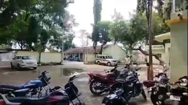 रावेर: खिरोदा गावात माझ्याशी लग्न करशील म्हणत तरुणीस मारहाण करत केला विनयभंग, सावदा पोलिसात चौघांवर गुन्हा दाखल