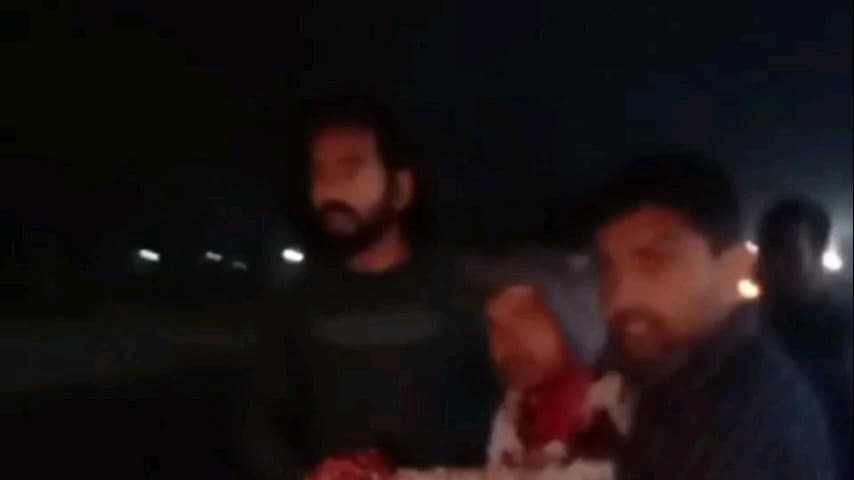 साहेबपुर कमाल: कुरहा के पास सड़क दुर्घटना में तेज रफ्तार बाइक सवार गंभीर रूप से घायल