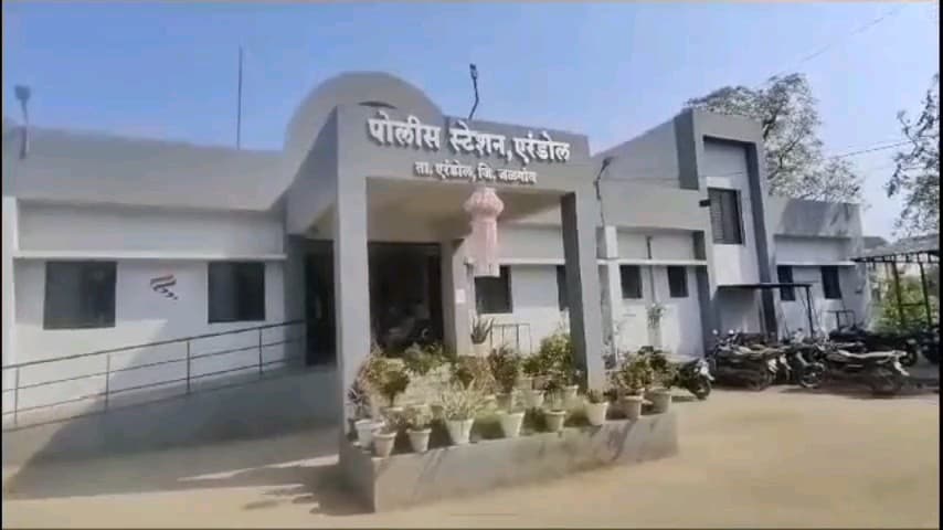 एरंडोल: सय्यद मोहल्ला भागात मागील भांडणाच्या कारणावरून एकावर चाकूने हल्ला, एरंडोल पोलिसात तिघांविरुद्ध गुन्हा दाखल