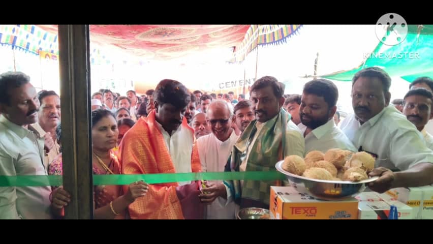 కేతేపల్లి: కేతేపల్లి మండల కేంద్రంలోని అభివృద్ధి పనులకు శంకుస్థాపన చేసిన ఎమ్మెల్యే వేముల వీరేశం