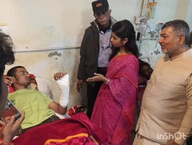 बेनीपुर: विधायक मैथिली ठाकुर ने घायलों की सुध ली