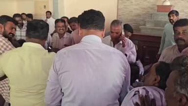 ಚಿಂತಾಮಣಿ: ಜೆಡಿಎಸ್ ಪಕ್ಷ ತೊರೆದು ಕಾಂಗ್ರೆಸ್ ಪಕ್ಷಕ್ಕೆ ಸೇರ್ಪಡೆಯಾದ ವಿವಿಧ ಕುಟುಂಬಗಳು ಪಕ್ಷಕ್ಕೆ ಬರಮಾಡಿಕೊಂಡ ಸಚಿವ ಎಂ ಸಿ ಸುಧಾಕರ್