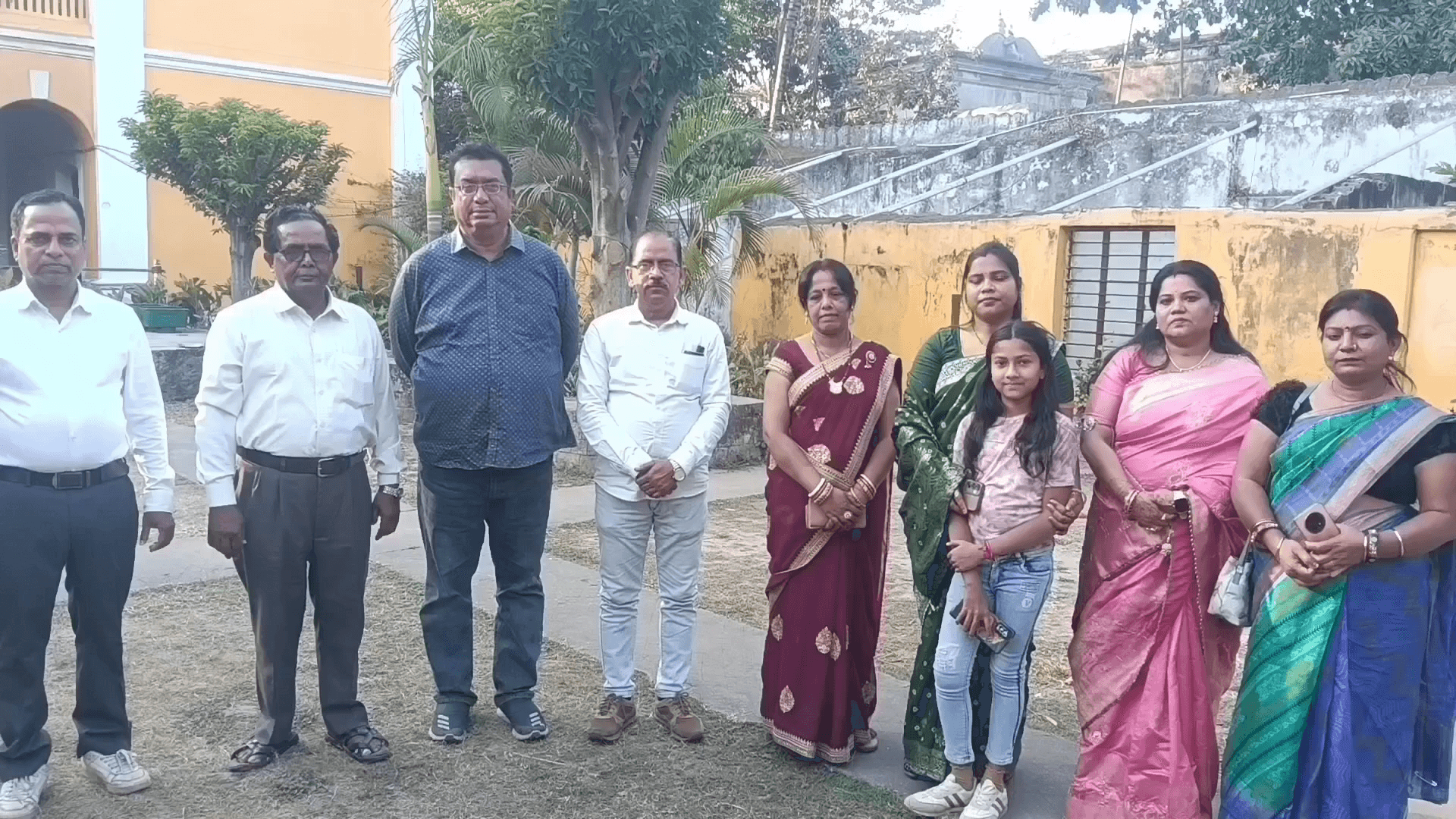 सरायकेला नगर पंचायत अध्यक्ष पद के प्रत्यासी प्रताप आदित्य सिंह देव का धुआंधार जनसंपर्क,विकास के वादों के साथ जनता से मांगा समर्थन