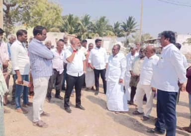కళ్యాణదుర్గం: కదిరిదేవరపల్లి లో పర్యటించి, అభివృద్ధి పనులను పరిశీలించిన ఎమ్మెల్యే మేనల్లుడు, టీడీపీ సీనియర్ నాయకులు ధర్మతేజ