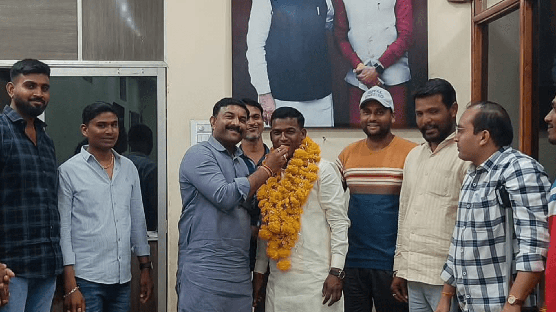 खकनार: खेर खेड़ा के युवक ने 10 सालों में 50 लोगों की जान बचाई, सामाजिक संगठनों ने किया सम्मानित