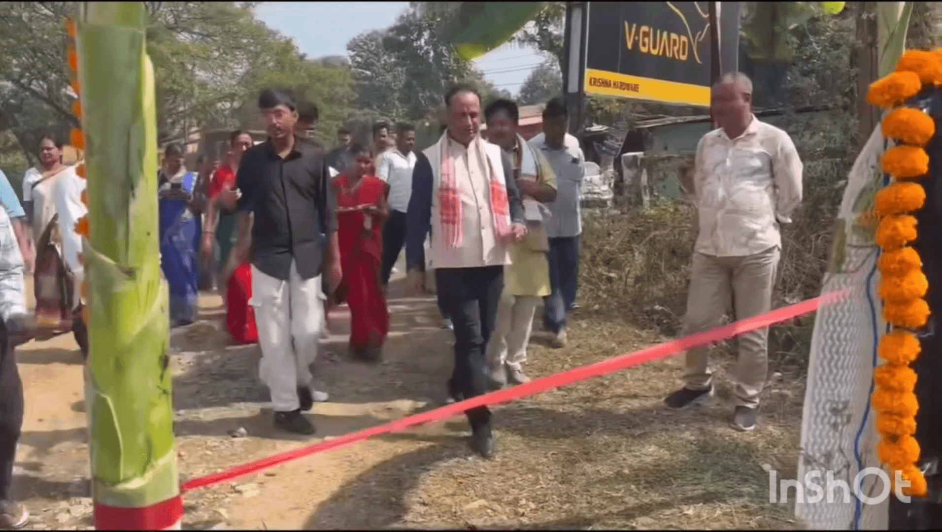পলাশবাৰী: পলাশবাৰী বিধানসভা সমষ্টিৰ অন্তৰ্গত ৰাণী কৈলাশপুৰত এটি নতুনকৈ নিৰ্মাণ হ'বলগীয়া পথৰ আধাৰশিলা স্থাপন