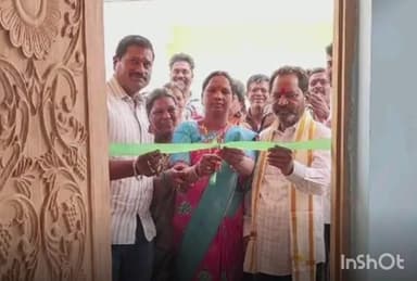 ఇల్లందు: ఇందిరమ్మ ఇండ్ల ప్రారంభోత్సవ కార్యక్రమంలో పాల్గొన్న ఇల్లెందు ఎమ్మెల్యే కోరం కనకయ్య