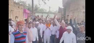 हरिहरगंज: वार्ड संख्या 2 के प्रत्याशी बृजनंदन साव ने क्षेत्र में ताकत झोंकी, 'साइकिल पंप' छाप पर वोट देने की अपील की