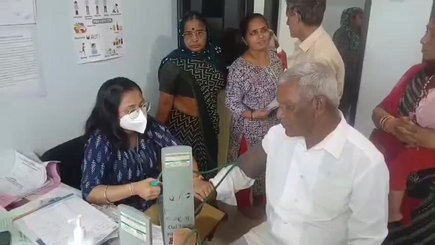 જૂનાગઢ: સિવિલ હોસ્પિટલમાં બેવડી ઋતુથી શરદી ઉધરસ સહિતના કેસોમાં વધારો,સિવિલ સુપ્રિટેન્ડેન્ટે આપી માહિતી