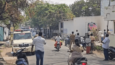 திருப்பூர் தெற்கு: ஐந்து சாலை சந்திப்பு பகுதியில் 90 சதவீதம் எந்த நிலையில் பெண் சடலம் மீட்பு - போலீசார் விசாரணை , பரபரப்பு
