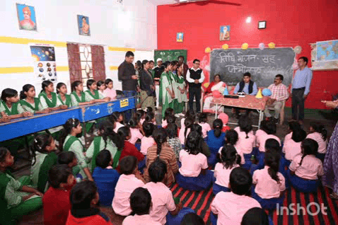 महेशपुर: उपायुक्त ने तिथि भोज सह जन्मोत्सव कार्यक्रम में बच्चों के साथ भोजन किया