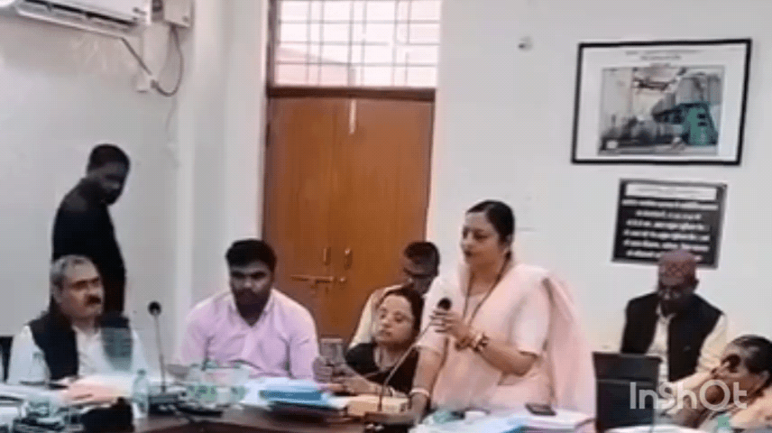 त्योंथर: भाजपा नेत्री गीता माझी ने अपनी ही सरकार की कार्यप्रणाली पर उठाए सवाल, लोक निर्माण विभाग पर लगाए आरोप