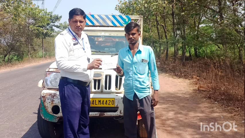 साजा: बेमेतरा जिला में यातायात नियमों के उल्लंघन पर पुलिस ने 68 वाहन चालकों के खिलाफ की चालानी कार्रवाई