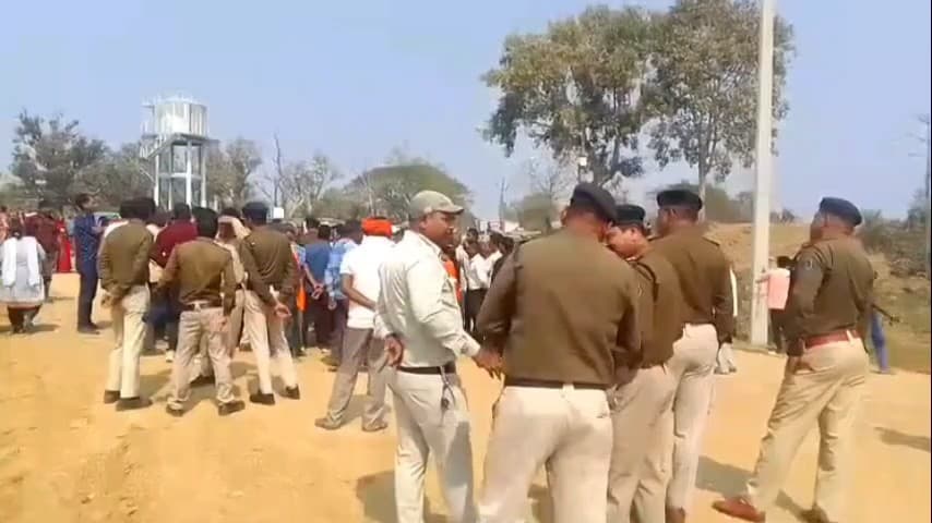 कोटा: चपोरा में अंडरपास की मांग को लेकर किया गया सांकेतिक चक्का जाम, प्रशासन को सौंपा गया ज्ञापन